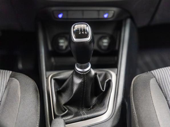 Hyundai Solaris II с пробегом 2018 года, цена 1 148 000 рублей, 121203 км, седан, Автокод Объявления