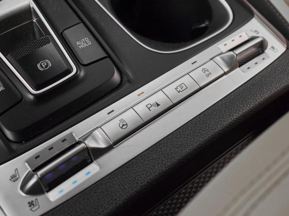 Kia Carnival IV с пробегом 2020 года, цена 3 870 000 рублей, 58612 км, минивэн, Автокод Объявления
