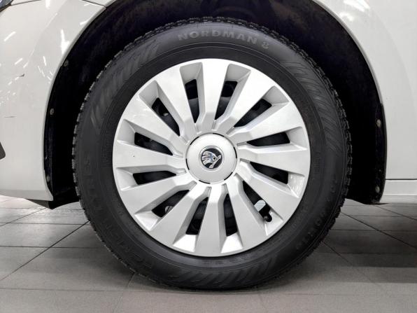 Skoda Octavia IV (A8) с пробегом 2021 года, цена 2 440 000 рублей, 52826 км, лифтбек, Автокод Объявления