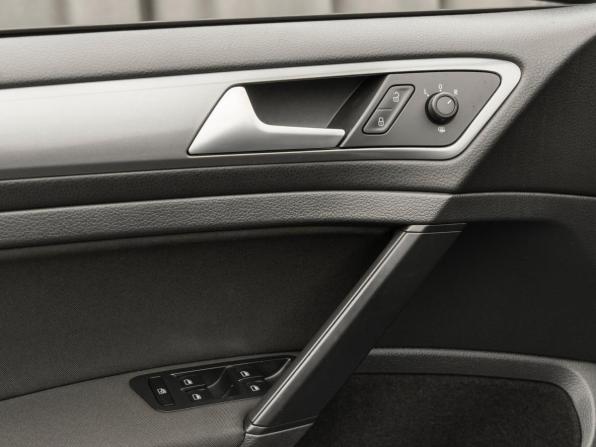 Volkswagen Golf VII с пробегом 2015 года, цена 1 140 000 рублей, 258514 км, хэтчбек, Автокод Объявления