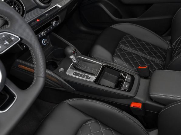 Audi Q2 I Рестайлинг с пробегом 2025 года, цена 3 800 000 рублей, 19 км, внедорожник, Автокод Объявления