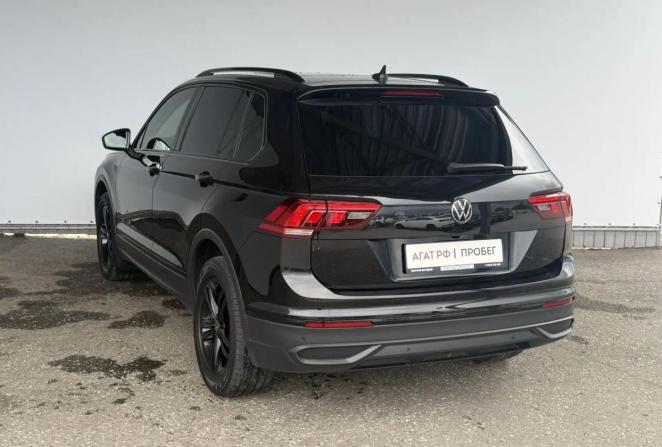 Volkswagen Tiguan II Рестайлинг с пробегом 2021 года, цена 3 267 000 рублей, 109028 км, внедорожник, Автокод Объявления