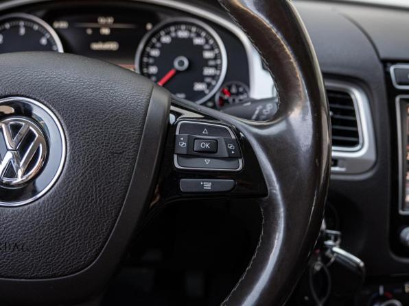 Volkswagen Touareg II Рестайлинг с пробегом 2016 года, цена 2 890 000 рублей, 207301 км, внедорожник, Автокод Объявления