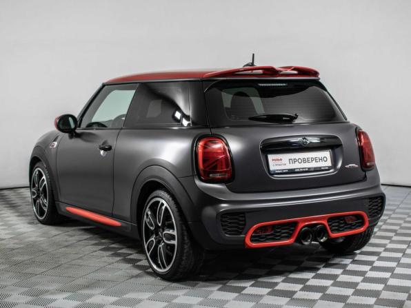 Mini Hatch III (F55/F56) Рестайлинг с пробегом 2020 года, цена 2 770 000 рублей, 66950 км, хэтчбек, Автокод Объявления