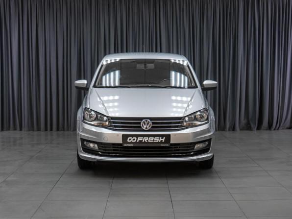 Volkswagen Polo V Рестайлинг с пробегом 2016 года, цена 1 070 000 рублей, 134477 км, седан, Автокод Объявления