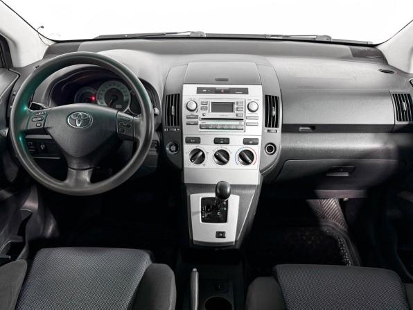Toyota Corolla Verso I Рестайлинг с пробегом 2005 года, цена 590 000 рублей, 330904 км, компактвэн, Автокод Объявления