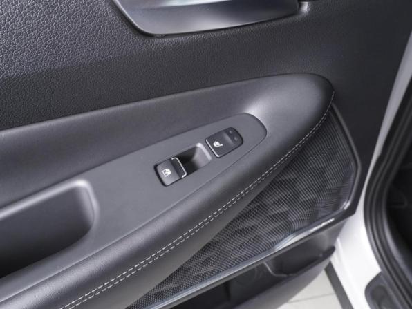 Hyundai Santa Fe IV Рестайлинг с пробегом 2021 года, цена 4 559 000 рублей, 80783 км, внедорожник, Автокод Объявления
