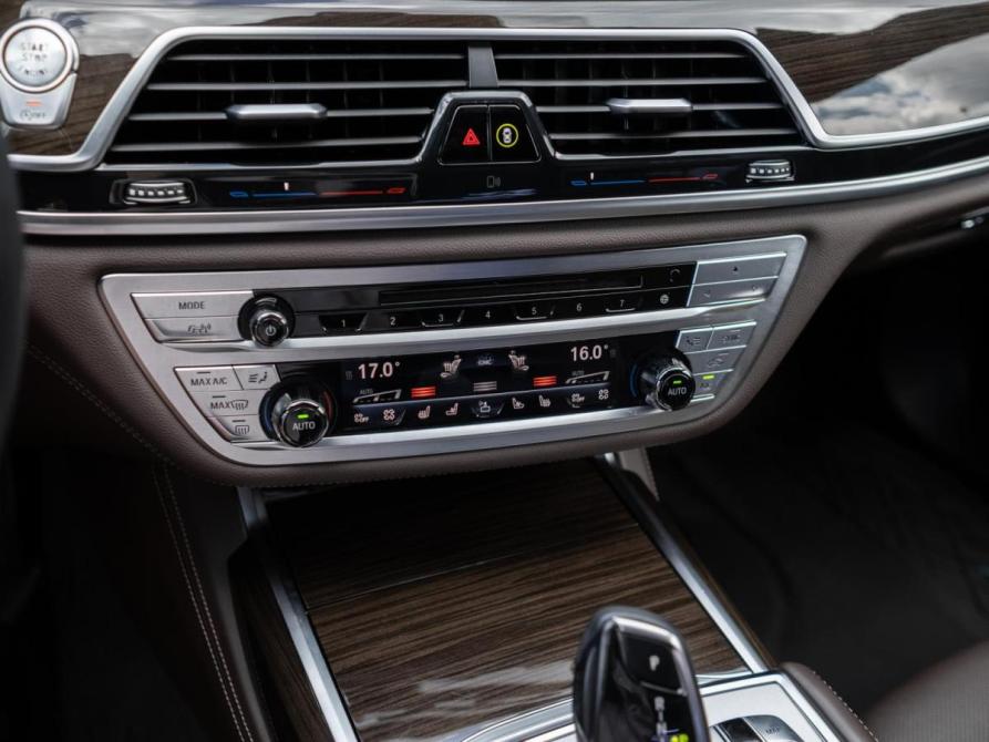 BMW 7 серии VI (G11/G12) Сочи  - изображение 19