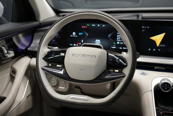 Exeed RX с пробегом 2023 года, цена 3 290 000 рублей, 64000 км, внедорожник, Автокод Объявления