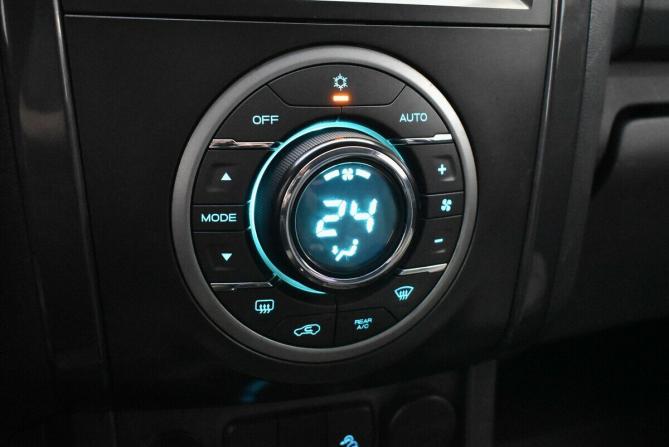 Chevrolet TrailBlazer II с пробегом 2014 года, цена 1 620 000 рублей, 135733 км, внедорожник, Автокод Объявления