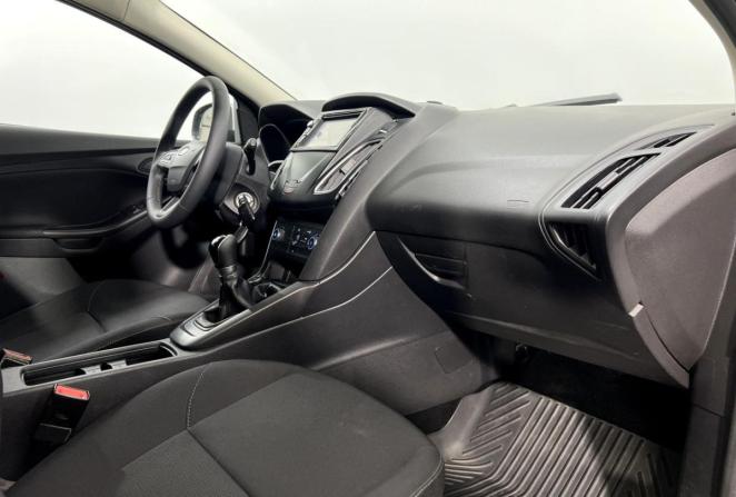 Ford Focus III Рестайлинг с пробегом 2017 года, цена 845 000 рублей, 92883 км, хэтчбек, Автокод Объявления