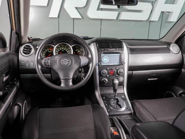 Suzuki Grand Vitara II Рестайлинг с пробегом 2011 года, цена 1 019 000 рублей, 112996 км, внедорожник, Автокод Объявления