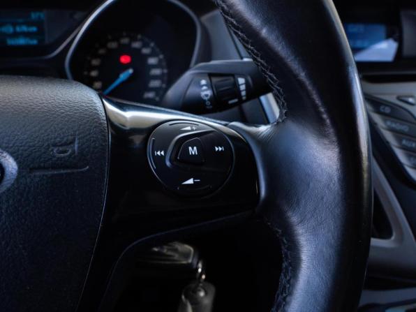 Ford Focus III с пробегом 2012 года, цена 899 000 рублей, 141007 км, седан, Автокод Объявления