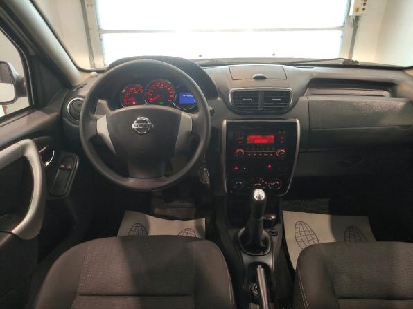 Nissan Terrano III (D10) с пробегом 2016 года, цена 989 000 рублей, 144426 км, внедорожник, Автокод Объявления