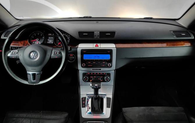 Volkswagen Passat B6 с пробегом 2010 года, цена 499 000 рублей, 317713 км, седан, Автокод Объявления