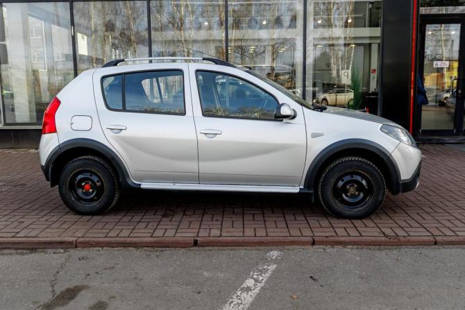 Renault Sandero I с пробегом 2014 года, цена 663 000 рублей, 138330 км, хэтчбек, Автокод Объявления