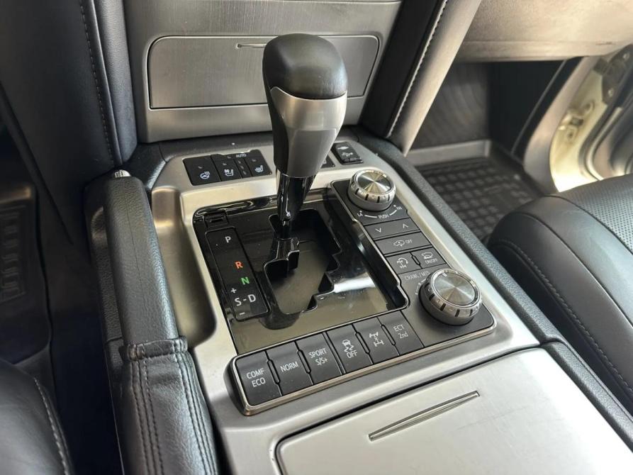 Toyota Land Cruiser 200 Series Рестайлинг 2 Барнаул  - изображение 17