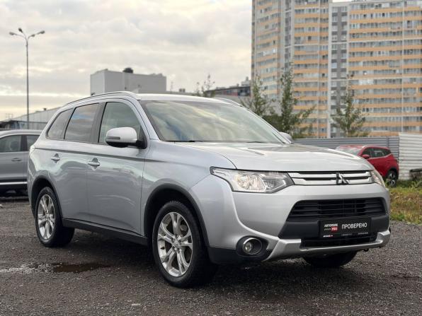 Mitsubishi Outlander III с пробегом 2014 года, цена 1 295 000 рублей, 196000 км, внедорожник, Автокод Объявления