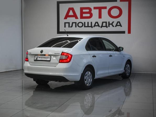 Skoda Rapid I с пробегом 2014 года, цена 790 000 рублей, 205000 км, лифтбек, Автокод Объявления