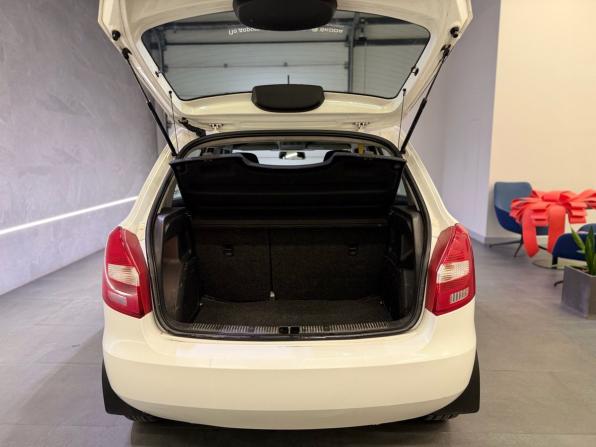 Skoda Fabia II Рестайлинг с пробегом 2013 года, цена 249 000 рублей, 573169 км, хэтчбек, Автокод Объявления