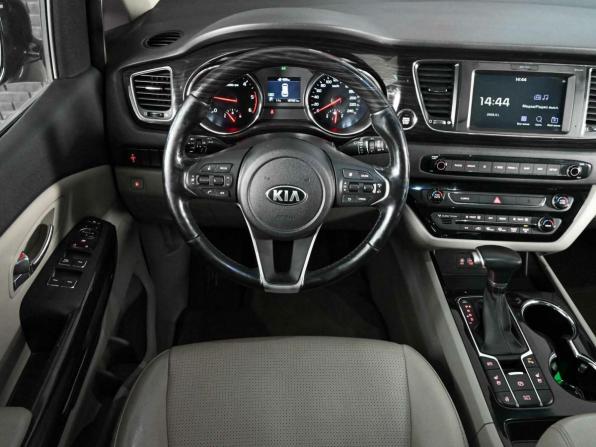 Kia Carnival III с пробегом 2020 года, цена 2 700 000 рублей, 186964 км, минивэн, Автокод Объявления