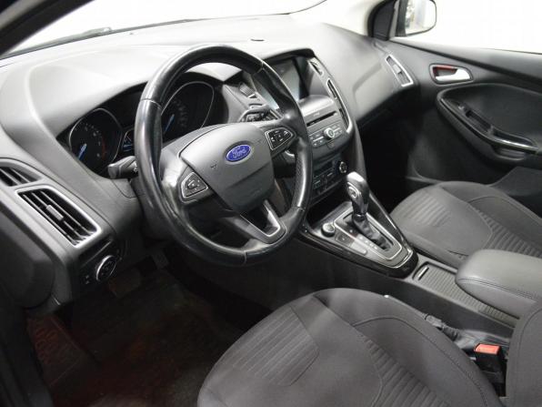 Ford Focus III Рестайлинг с пробегом 2017 года, цена 1 032 000 рублей, 232350 км, седан, Автокод Объявления