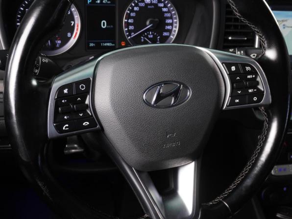 Hyundai Sonata VII (LF) Рестайлинг с пробегом 2019 года, цена 2 289 000 рублей, 114983 км, седан, Автокод Объявления