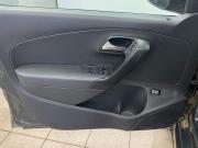 Volkswagen Polo V Рестайлинг Санкт-Петербург  - изображение 32