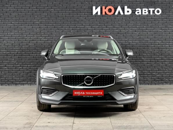 Volvo V60 Cross Country II с пробегом 2020 года, цена 3 700 000 рублей, 110911 км, универсал, Автокод Объявления