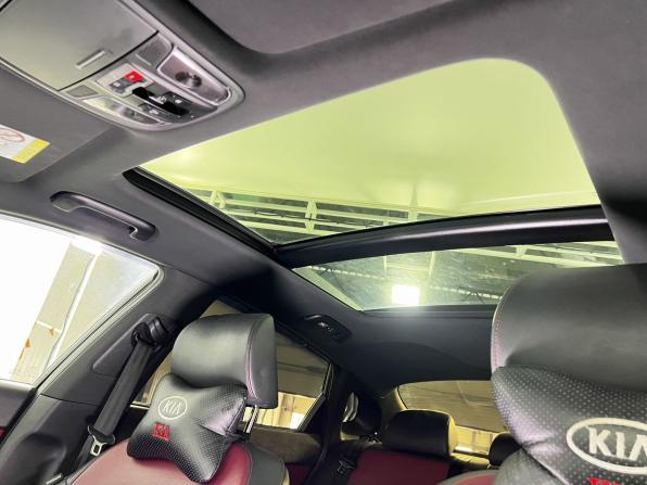Kia Optima IV Рестайлинг с пробегом 2018 года, цена 2 350 000 рублей, 112410 км, седан, Автокод Объявления