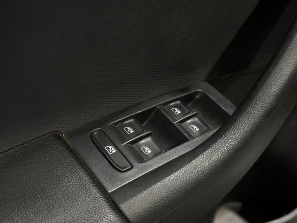 Skoda Rapid I Рестайлинг с пробегом 2019 года, цена 1 180 000 рублей, 179926 км, лифтбек, Автокод Объявления