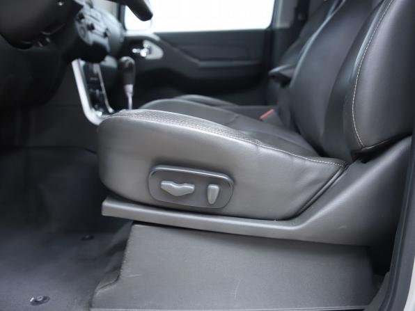 Nissan Pathfinder III Рестайлинг с пробегом 2011 года, цена 1 490 000 рублей, 238053 км, внедорожник, Автокод Объявления