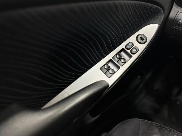 Hyundai Solaris I Рестайлинг с пробегом 2015 года, цена 965 000 рублей, 131000 км, седан, Автокод Объявления