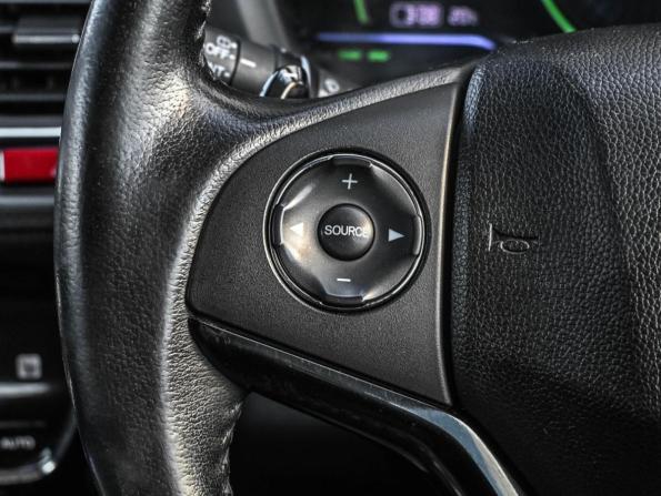Honda Vezel I с пробегом 2015 года, цена 1 644 000 рублей, 97412 км, внедорожник, Автокод Объявления