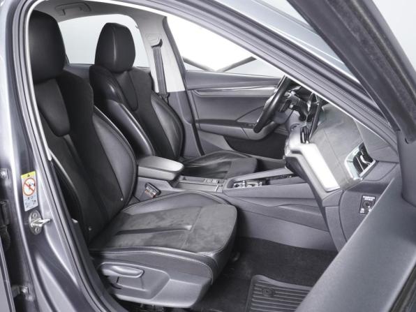 Skoda Octavia IV (A8) с пробегом 2021 года, цена 2 050 000 рублей, 155190 км, лифтбек, Автокод Объявления