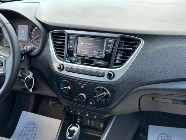 Hyundai Solaris II с пробегом 2018 года, цена 1 370 000 рублей, 133145 км, седан, Автокод Объявления