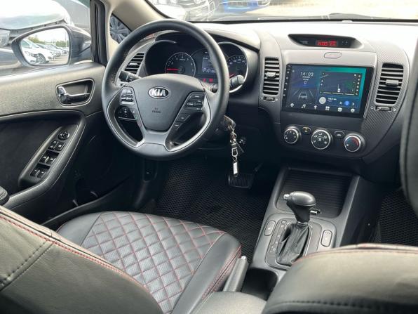 Kia Cerato III с пробегом 2015 года, цена 990 000 рублей, 257195 км, седан, Автокод Объявления