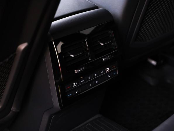 Volkswagen Touareg III с пробегом 2020 года, цена 5 199 000 рублей, 52000 км, внедорожник, Автокод Объявления
