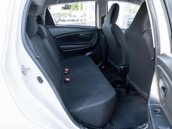 Toyota Vitz III (XP130) Рестайлинг 2 с пробегом 2019 года, цена 1 270 000 рублей, 49087 км, хэтчбек, Автокод Объявления