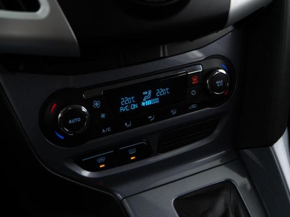 Ford Focus III с пробегом 2014 года, цена 949 046 рублей, 155167 км, седан, Автокод Объявления