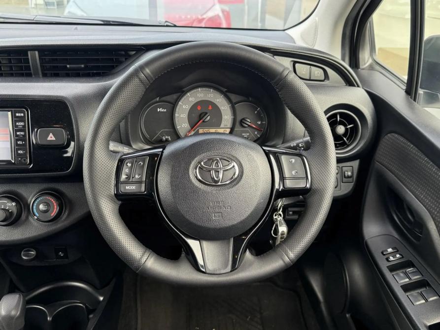 Toyota Vitz III (XP130) Рестайлинг 2 Курган  - изображение 12