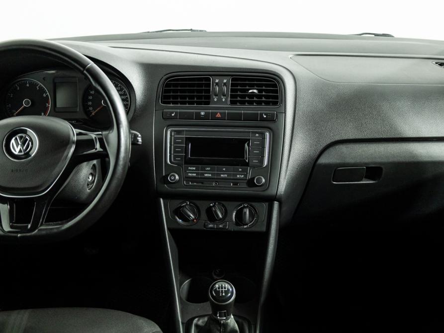 Volkswagen Polo V Рестайлинг Санкт-Петербург  - изображение 14