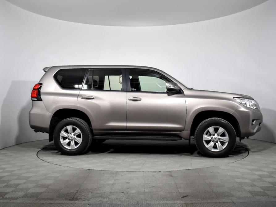 Toyota Land Cruiser Prado 150 Series Рестайлинг 2 Санкт-Петербург  - изображение 4
