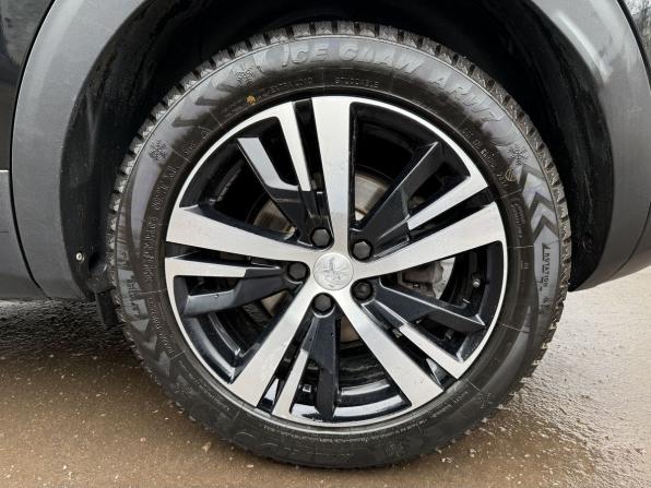 Peugeot 3008 II Рестайлинг с пробегом 2021 года, цена 1 690 000 рублей, 223759 км, внедорожник, Автокод Объявления