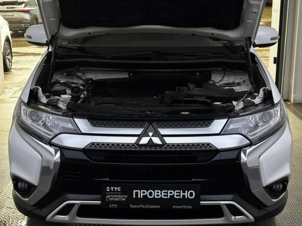 Mitsubishi Outlander III Рестайлинг 3 с пробегом 2019 года, цена 2 390 000 рублей, 81000 км, внедорожник, Автокод Объявления