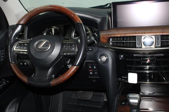 Lexus LX III Рестайлинг 2 с пробегом 2016 года, цена 7 200 000 рублей, 183730 км, внедорожник, Автокод Объявления