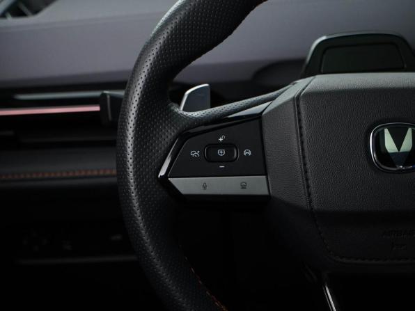 Changan UNI-V I с пробегом 2023 года, цена 2 167 077 рублей, 46192 км, лифтбек, Автокод Объявления