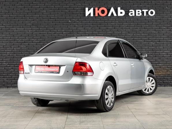 Volkswagen Polo V с пробегом 2010 года, цена 600 000 рублей, 255584 км, седан, Автокод Объявления