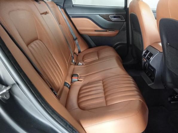 Jaguar F-Pace I с пробегом 2017 года, цена 2 422 000 рублей, 198000 км, внедорожник, Автокод Объявления