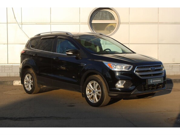 Ford Kuga II Рестайлинг с пробегом 2017 года, цена 1 548 000 рублей, 198206 км, offers.body_type.unknown, Автокод Объявления